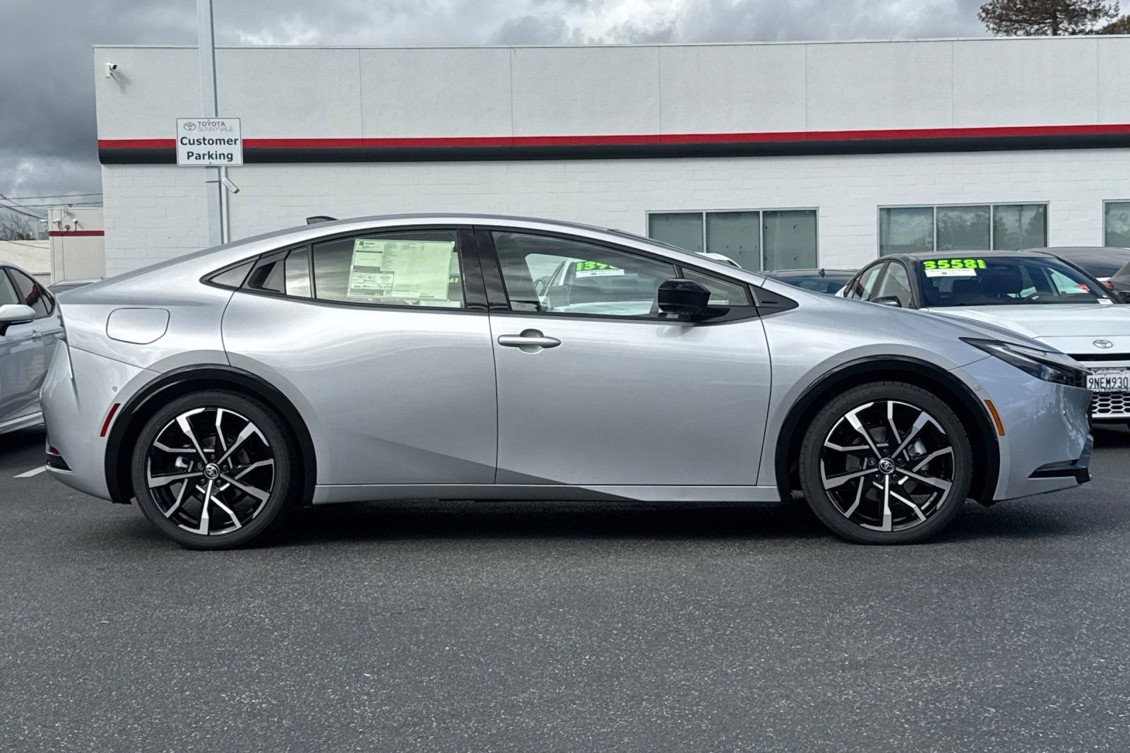 New 2026 Toyota Prius Plug-In Hybrid image 9