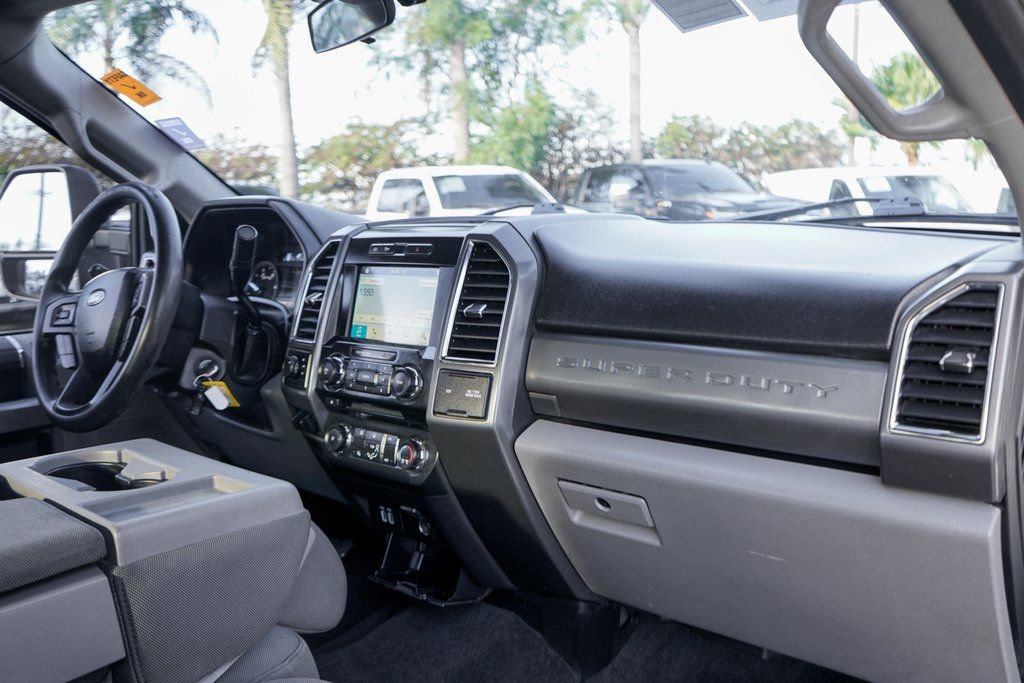 Used 2017 Ford F250 XLT w/ XLT Value Package AWD/4WD image 35