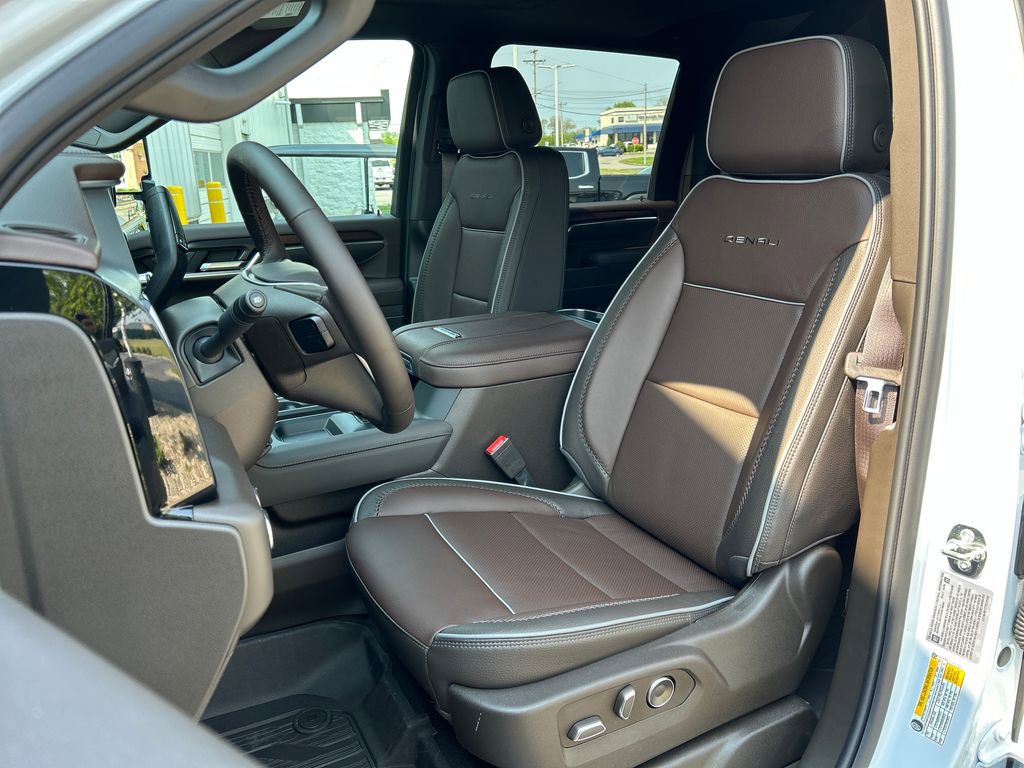 New 2026 GMC Sierra 2500 Denali w/ Denali Reserve Package image 16