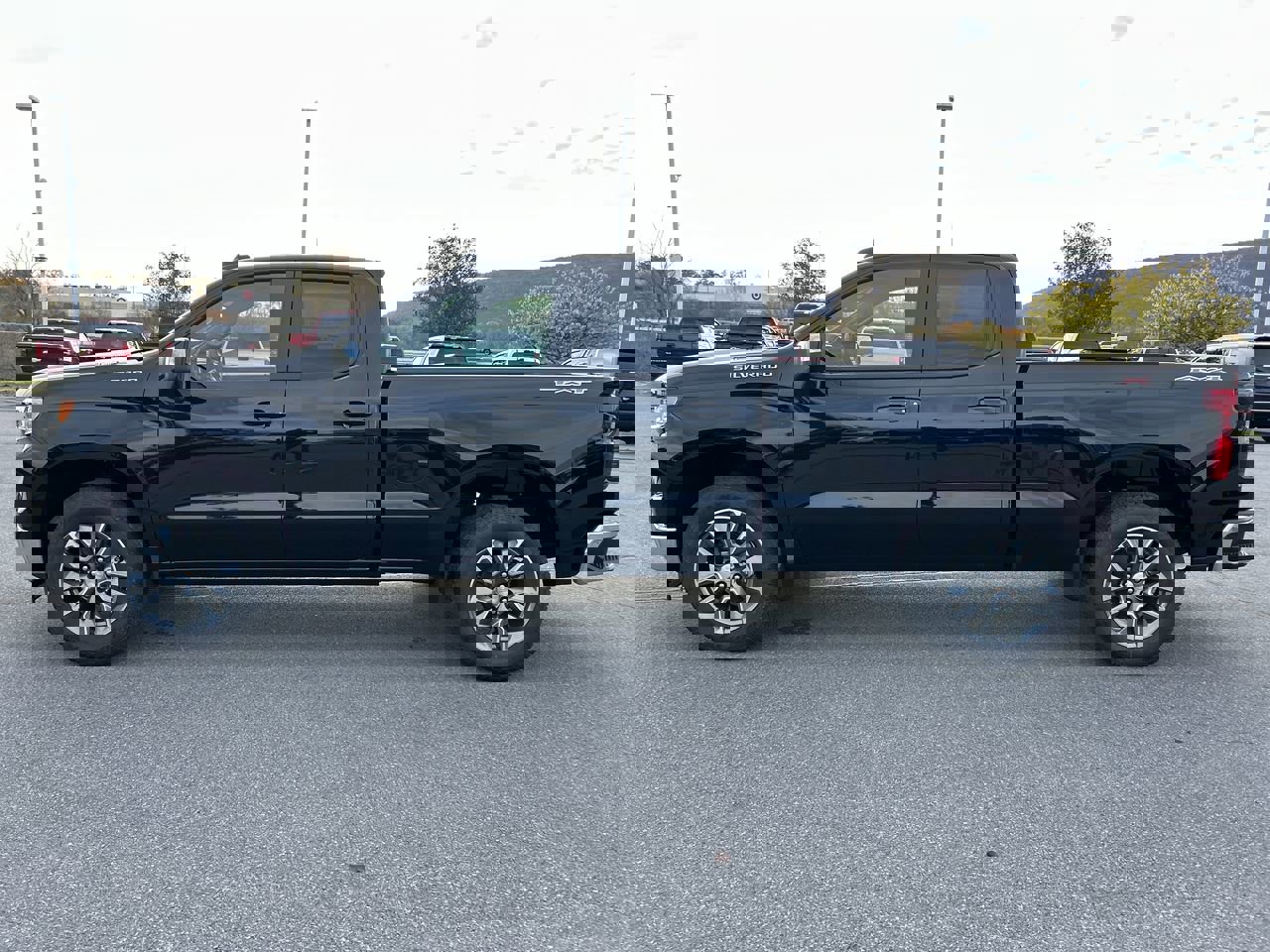 New 2026 Chevrolet Silverado 1500 LT image 4