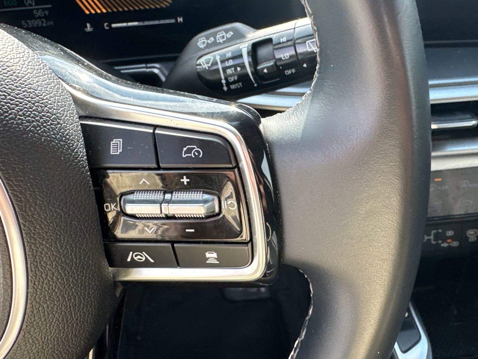 Used 2024 Kia Sorento S image 26