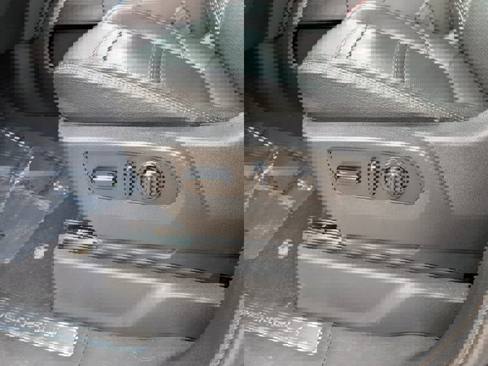 Used 2020 GMC Sierra 3500 Denali w/ Denali Ultimate Package image 22