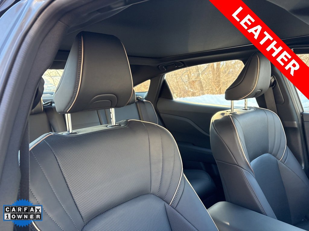 Used 2023 Toyota Crown Limited image 28