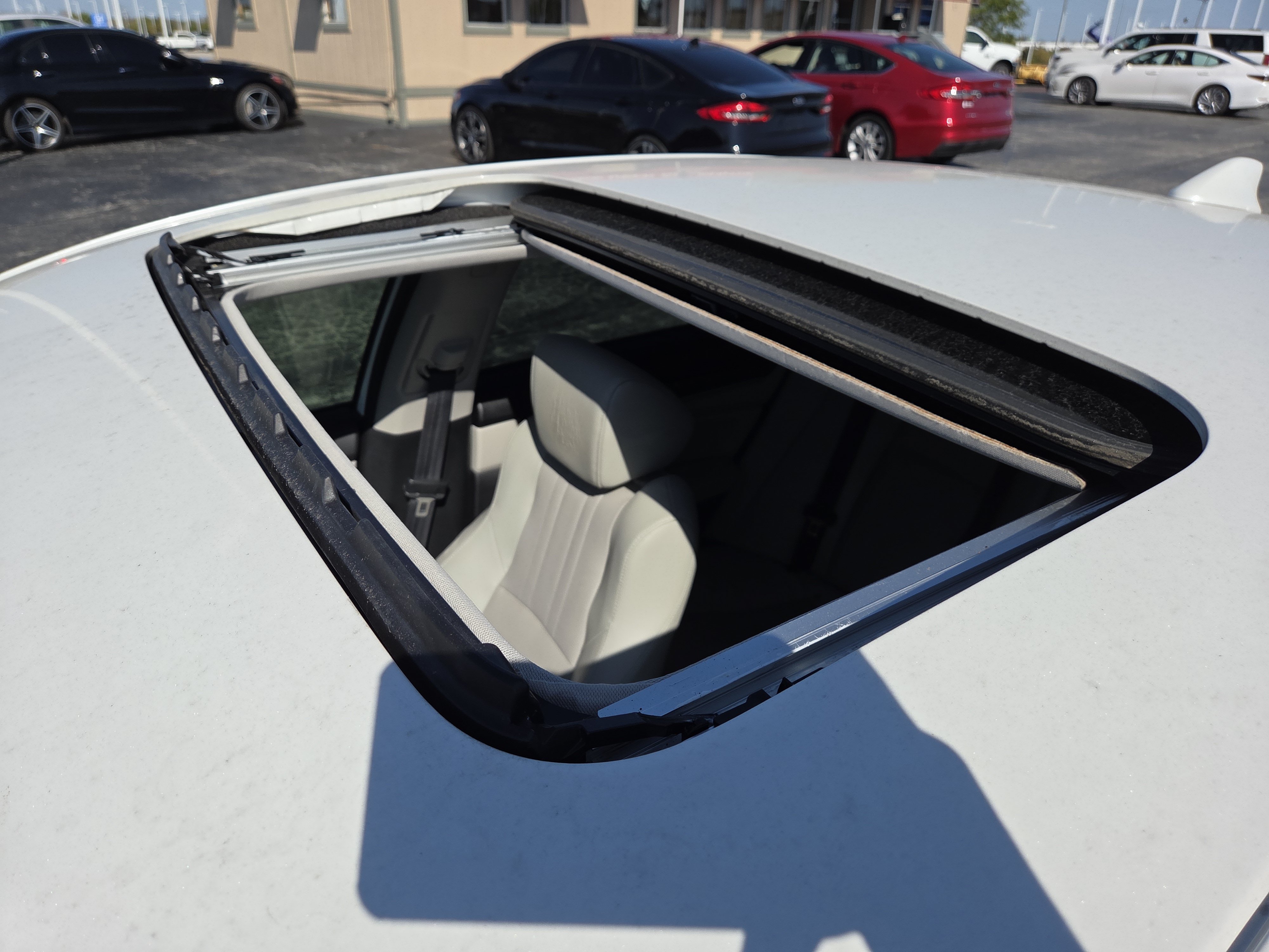 Used 2018 Honda Accord EX-L image 3