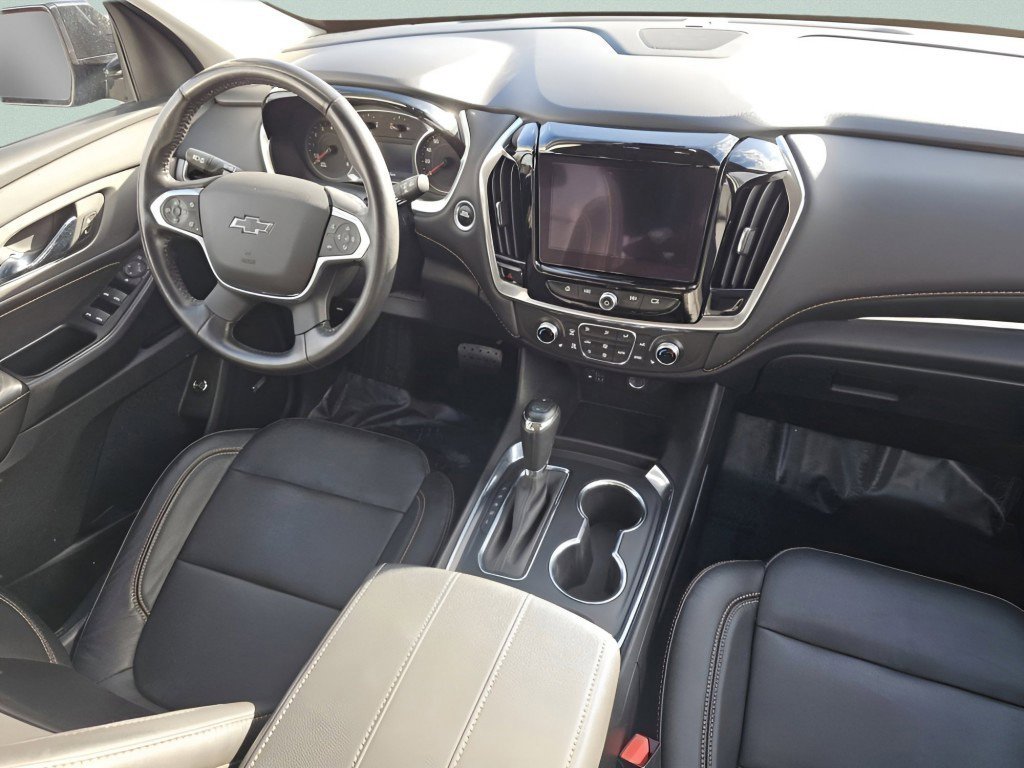 Used 2020 Chevrolet Traverse RS image 27