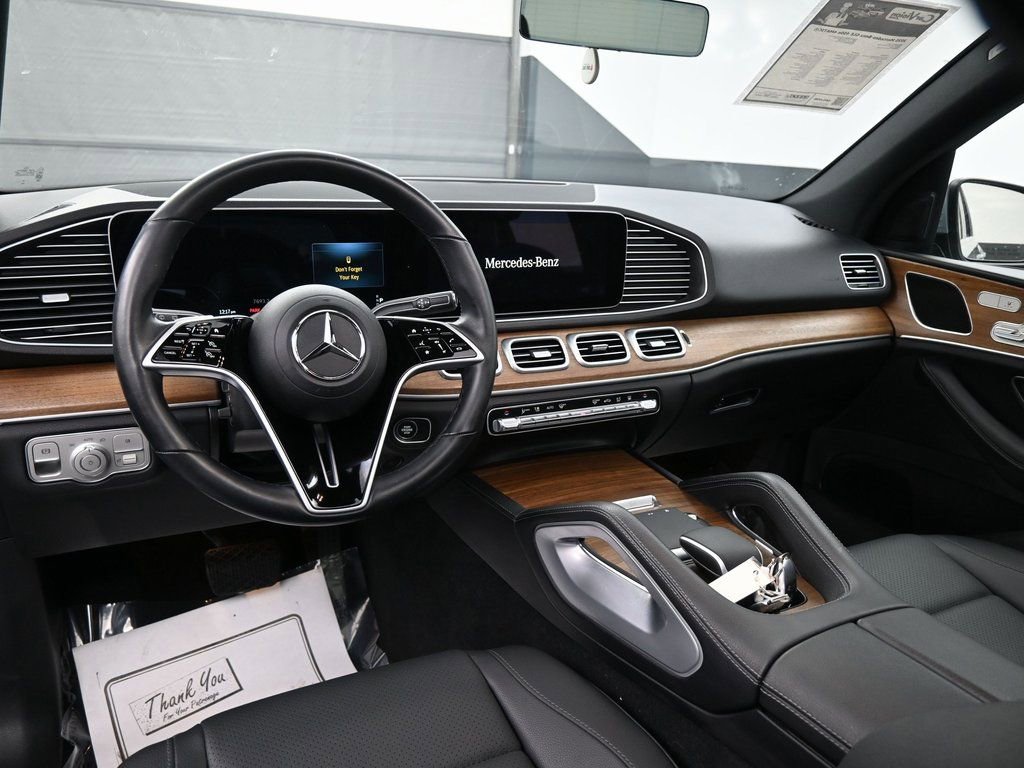 Used 2025 Mercedes-Benz GLE 450e GLE 450e w/ Winter Package image 12