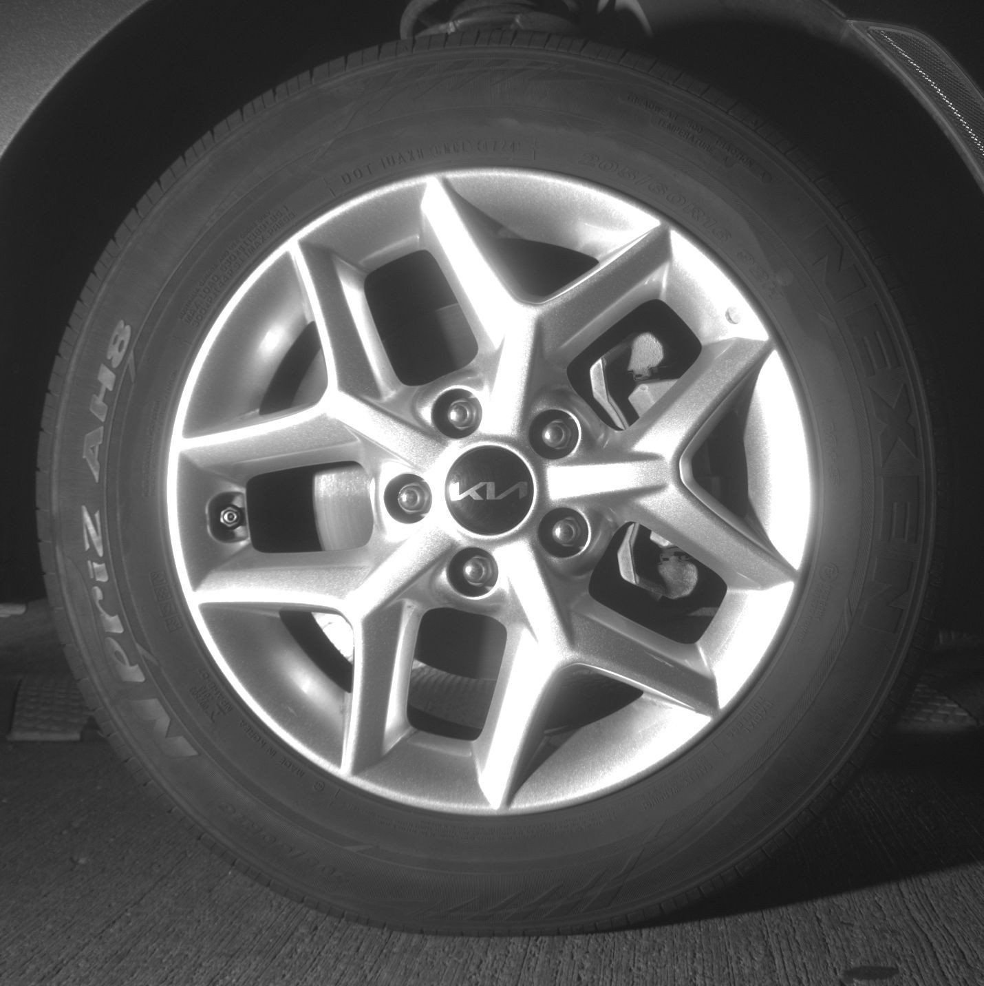 Used 2025 Kia Soul LX w/ LX Technology Package FWD image 13
