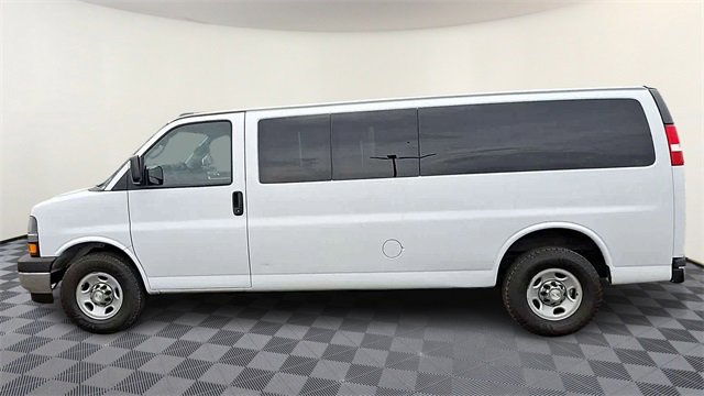 Used 2021 Chevrolet Express 3500 LT w/ LT Preferred Equipment Group image 5