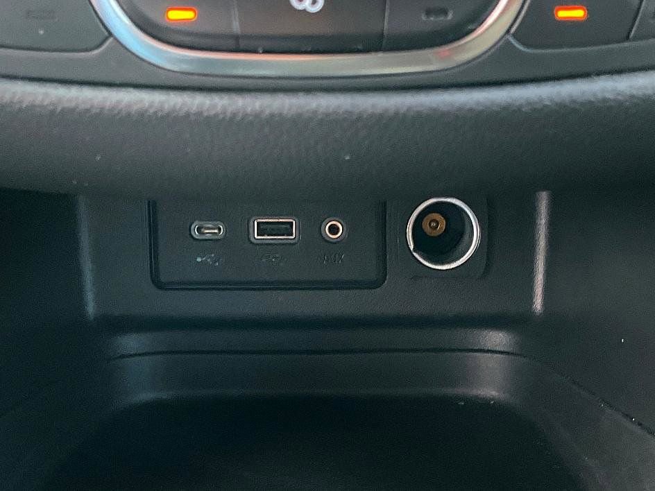 Used 2024 Chevrolet Equinox LT image 27