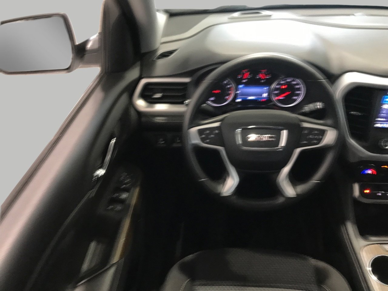 Certified 2023 GMC Acadia SLE w/ Driver Convenience Package image 5