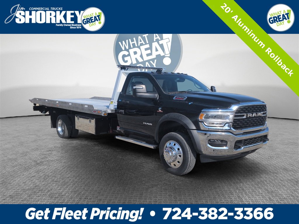 New 2024 RAM 5500 SLT w/ Quick Order Package 2YG SLT