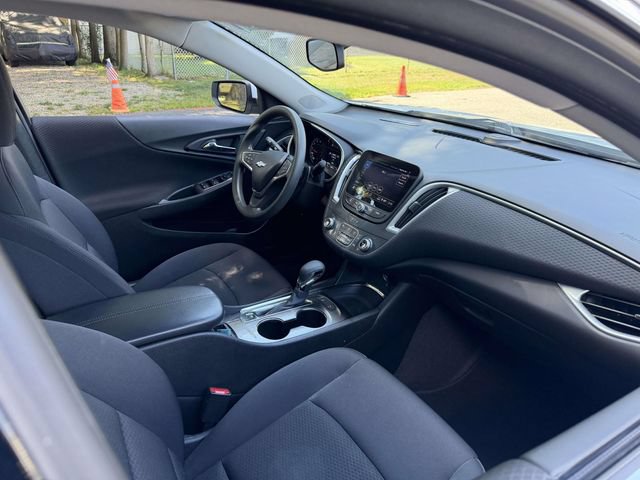 Used 2022 Chevrolet Malibu LT FWD image 7