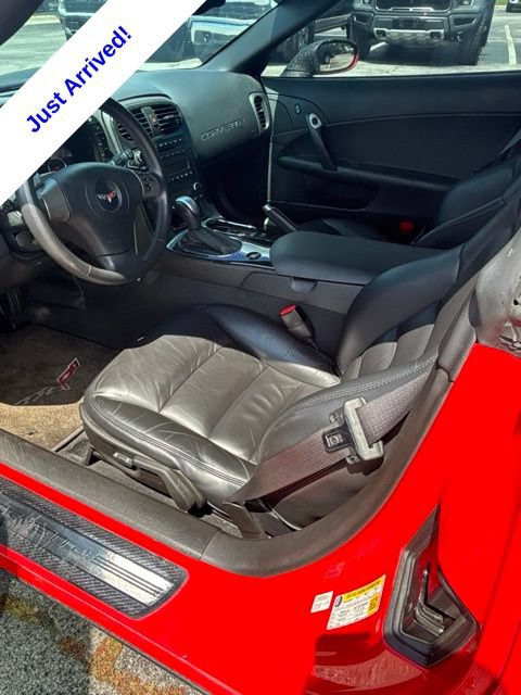 Used 2010 Chevrolet Corvette Coupe w/ 1LT RWD image 9