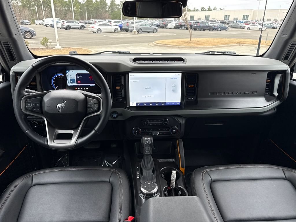 Used 2023 Ford Bronco Badlands w/ Sasquatch Package image 16