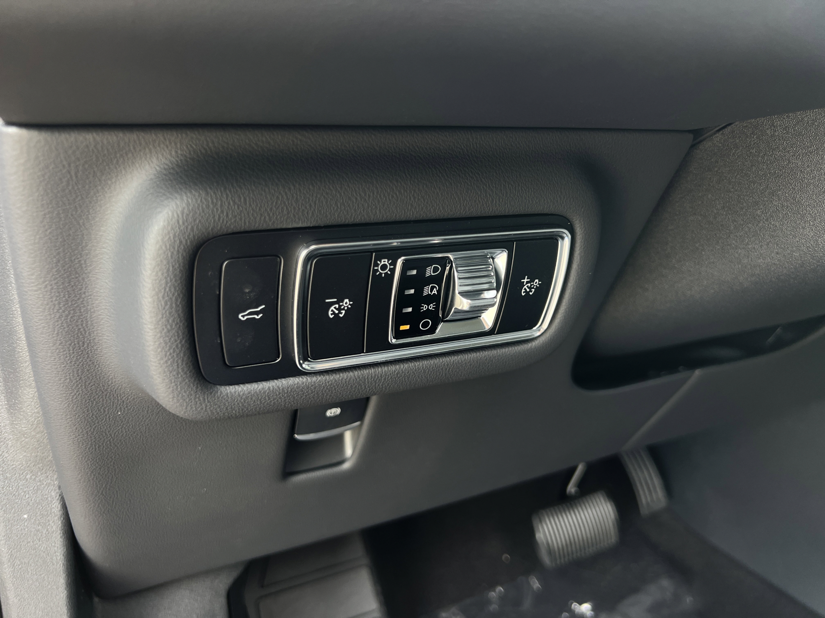 New 2026 Lincoln Nautilus Premier w/ Equipment Group 102A AWD/4WD image 12