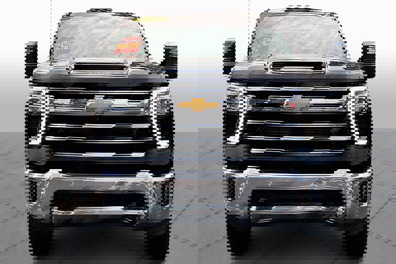 Used 2024 Chevrolet Silverado 3500 LTZ w/ LTZ Premium Package image 3
