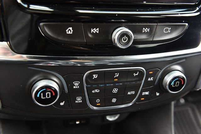 Used 2018 Chevrolet Traverse LT image 15