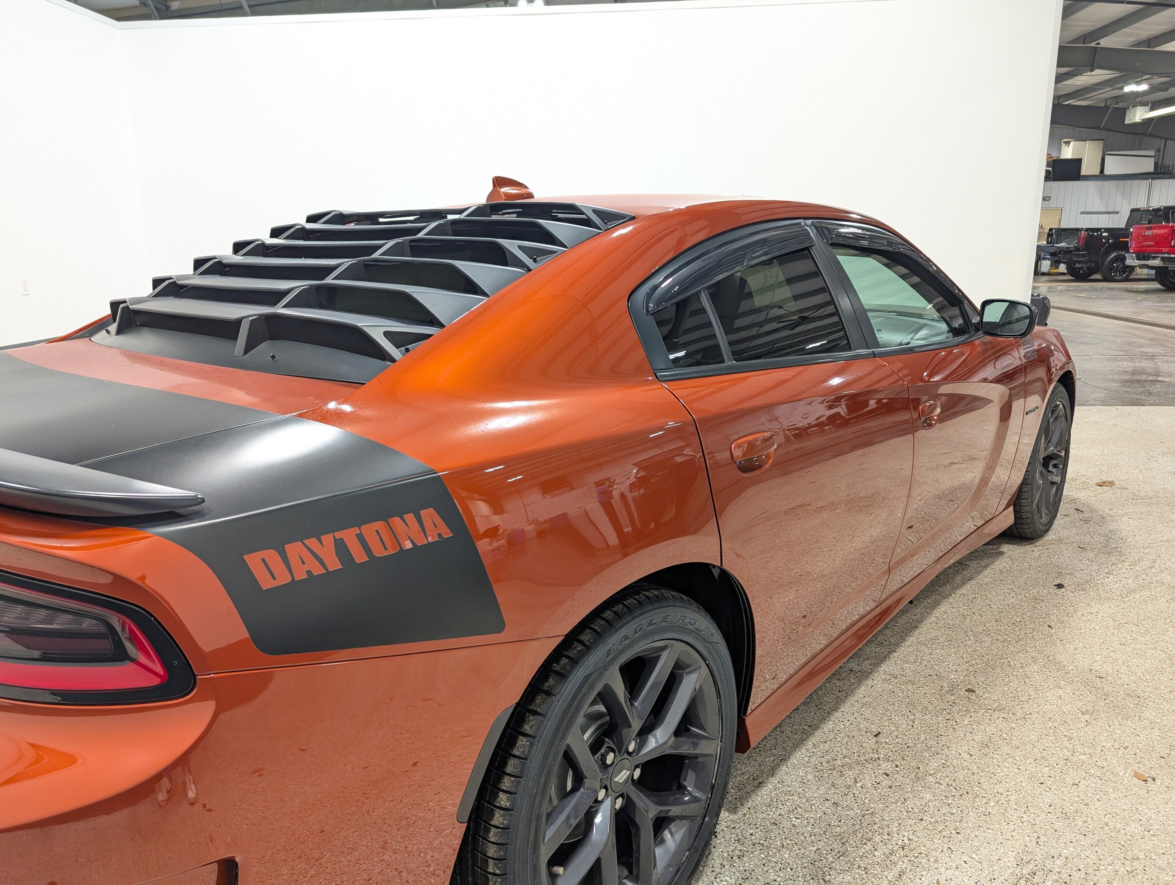 Used 2020 Dodge Charger R/T w/ Plus Group image 3