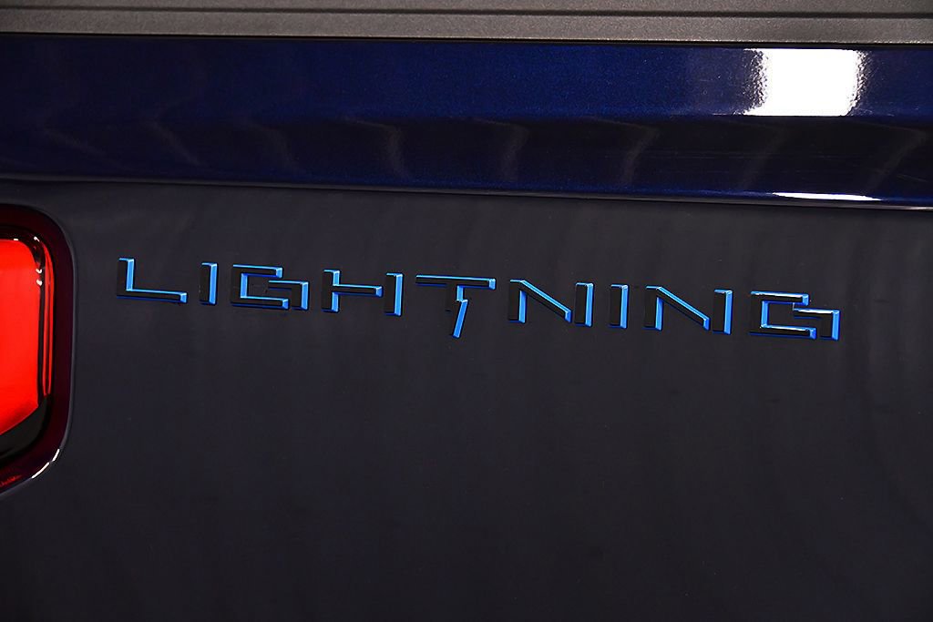 Used 2025 Ford F150 Lightning Lariat AWD/4WD image 11