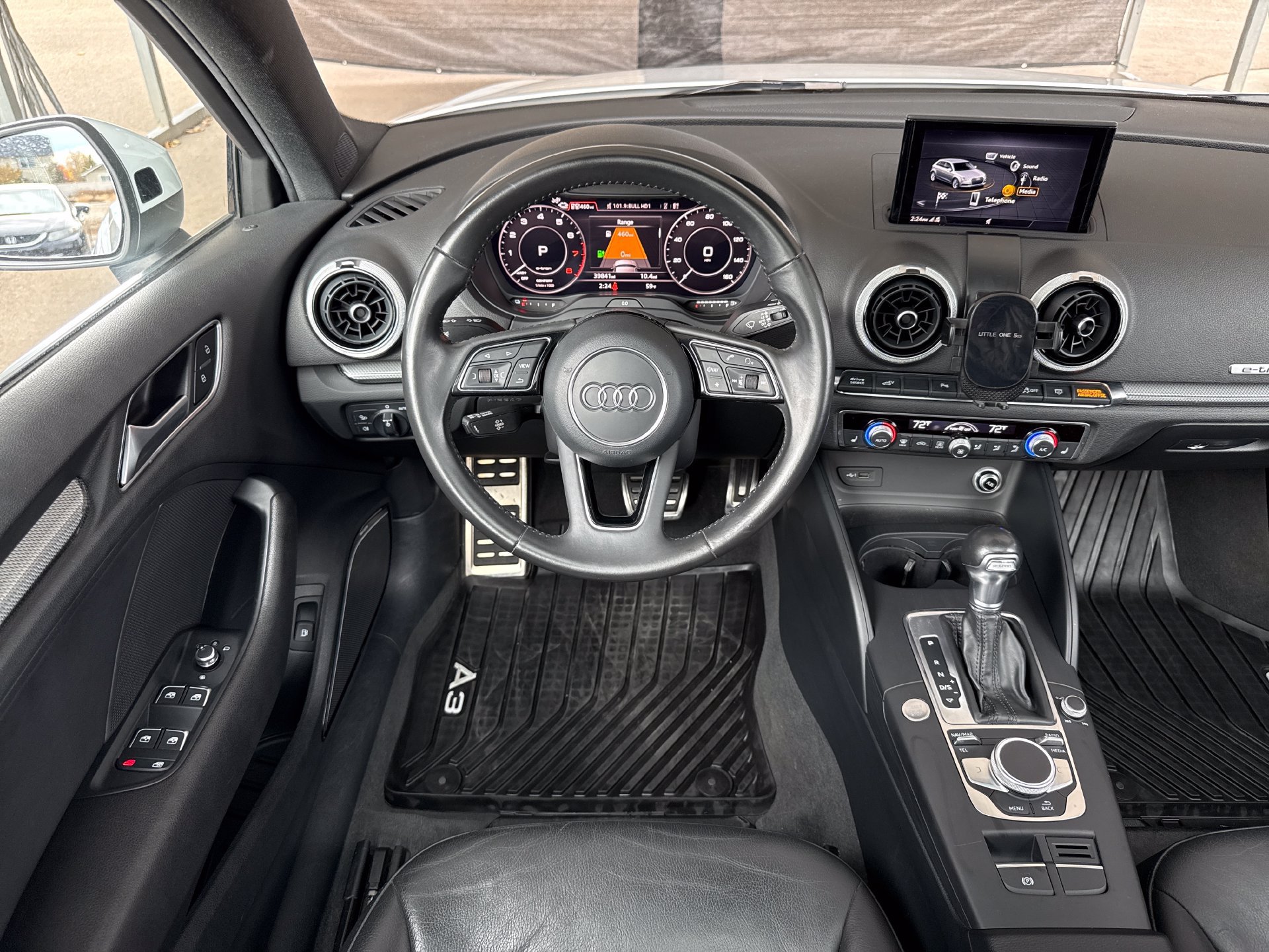 Used 2018 Audi A3 e-tron Premium Plus w/ Technology Package FWD image 15