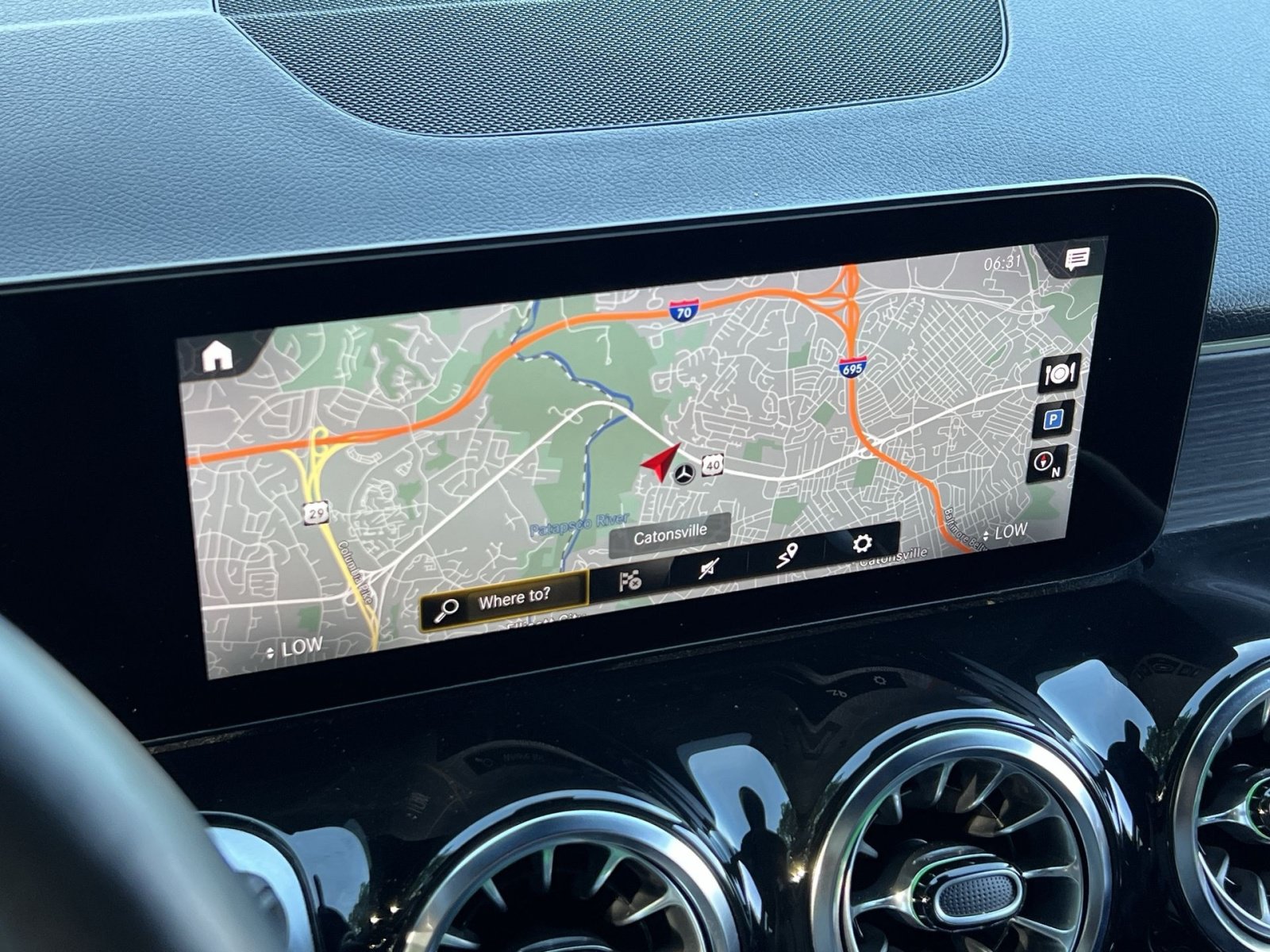 Used 2022 Mercedes-Benz GLB 250 4MATIC w/ Premium Package Lite image 25