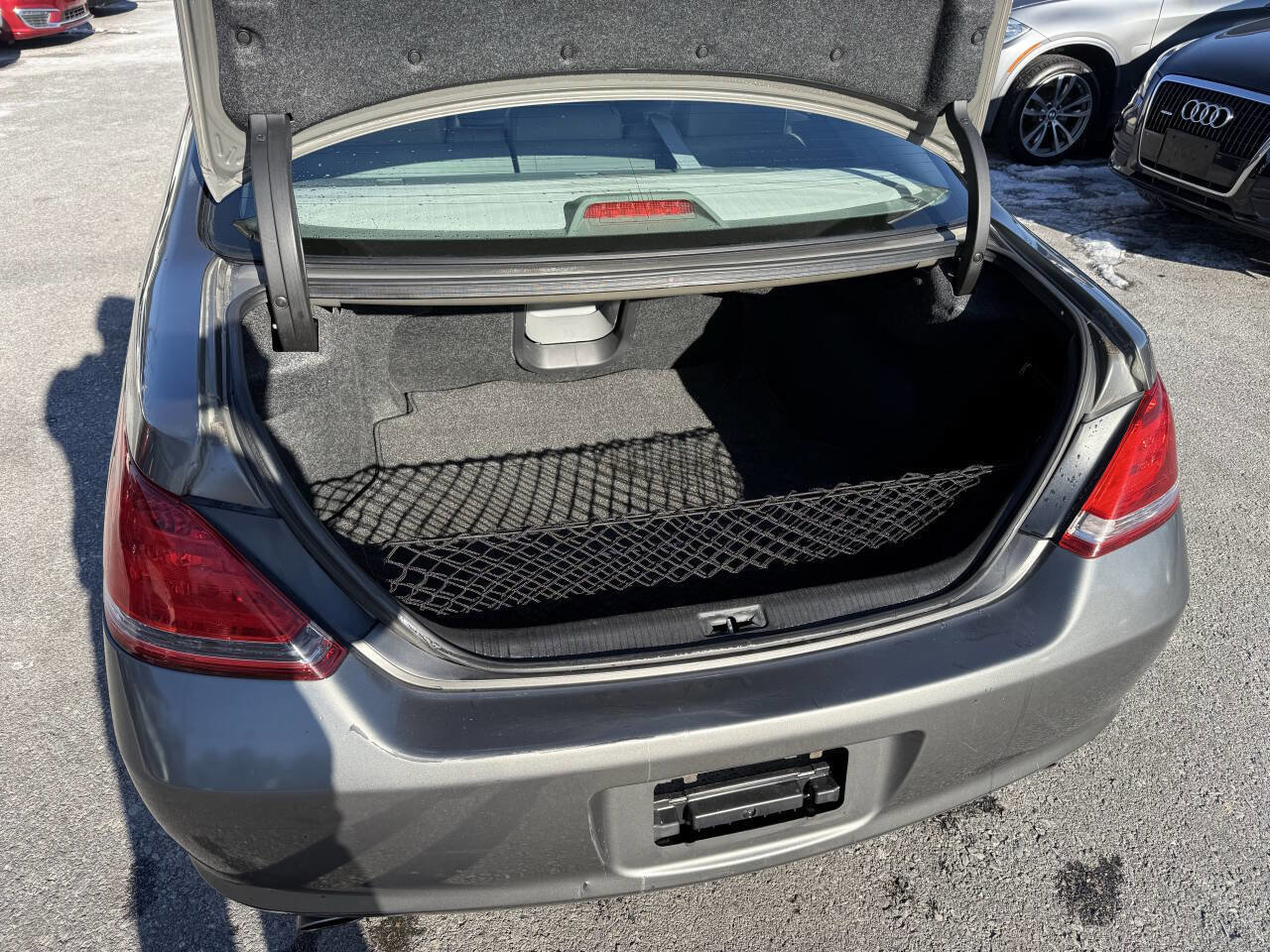 Used 2005 Toyota Avalon XLS image 24