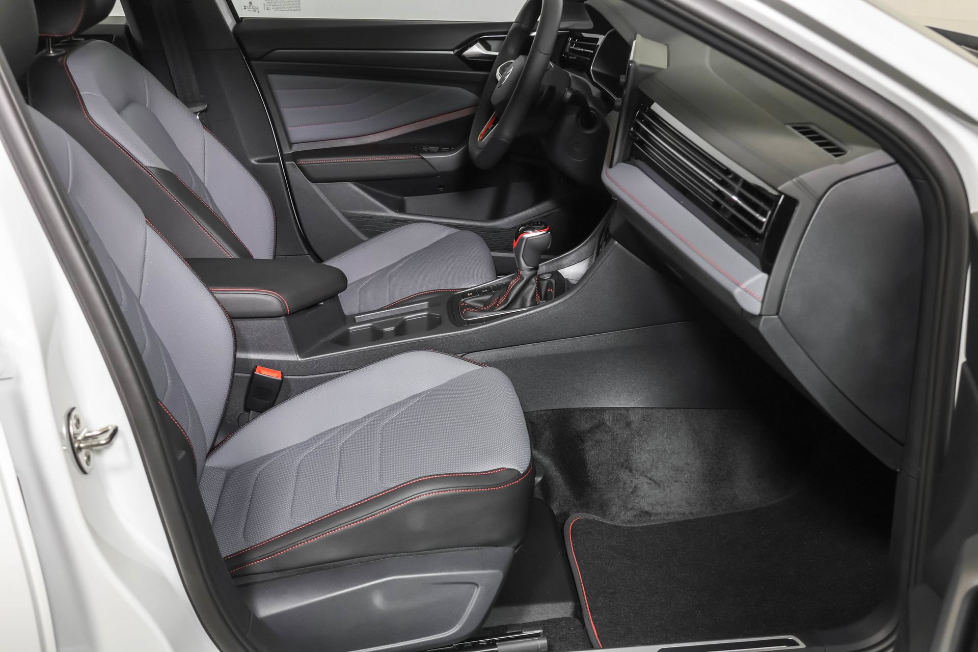 New 2027 Volkswagen Jetta GLI Autobahn FWD image 43