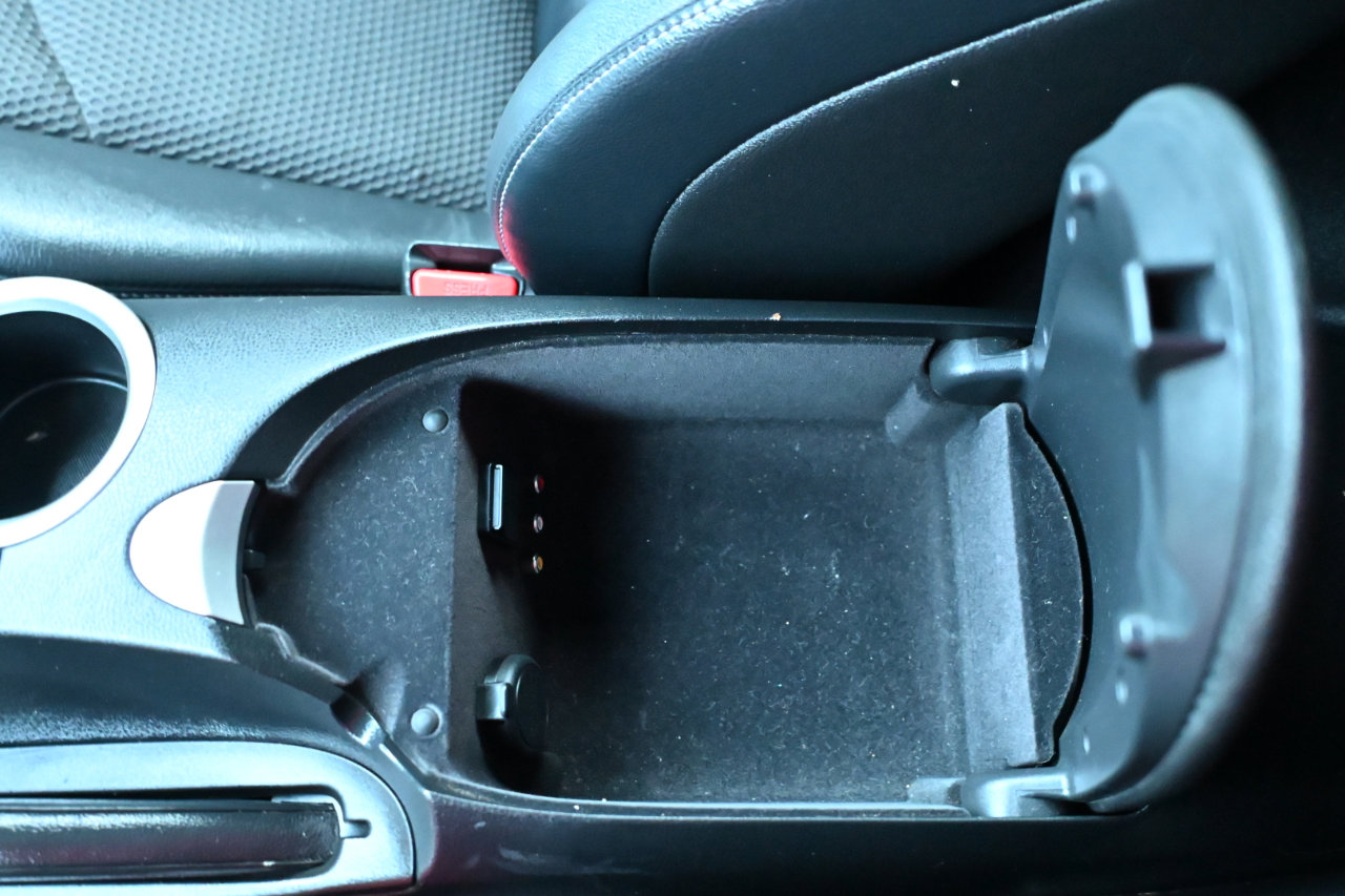 Used 2014 Nissan 370Z Touring w/ Sport Package image 24