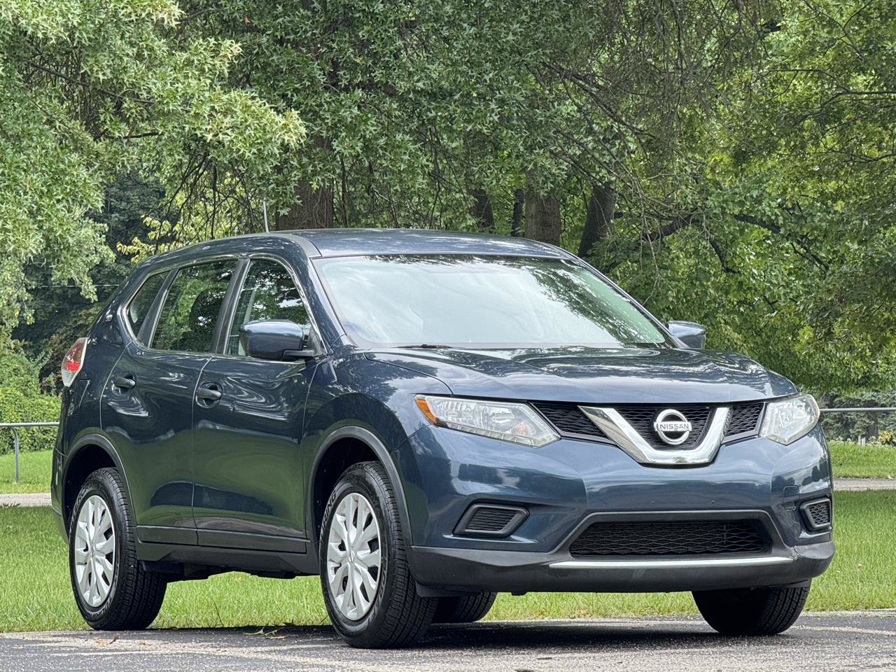 Used 2016 Nissan Rogue S AWD/4WD image 4
