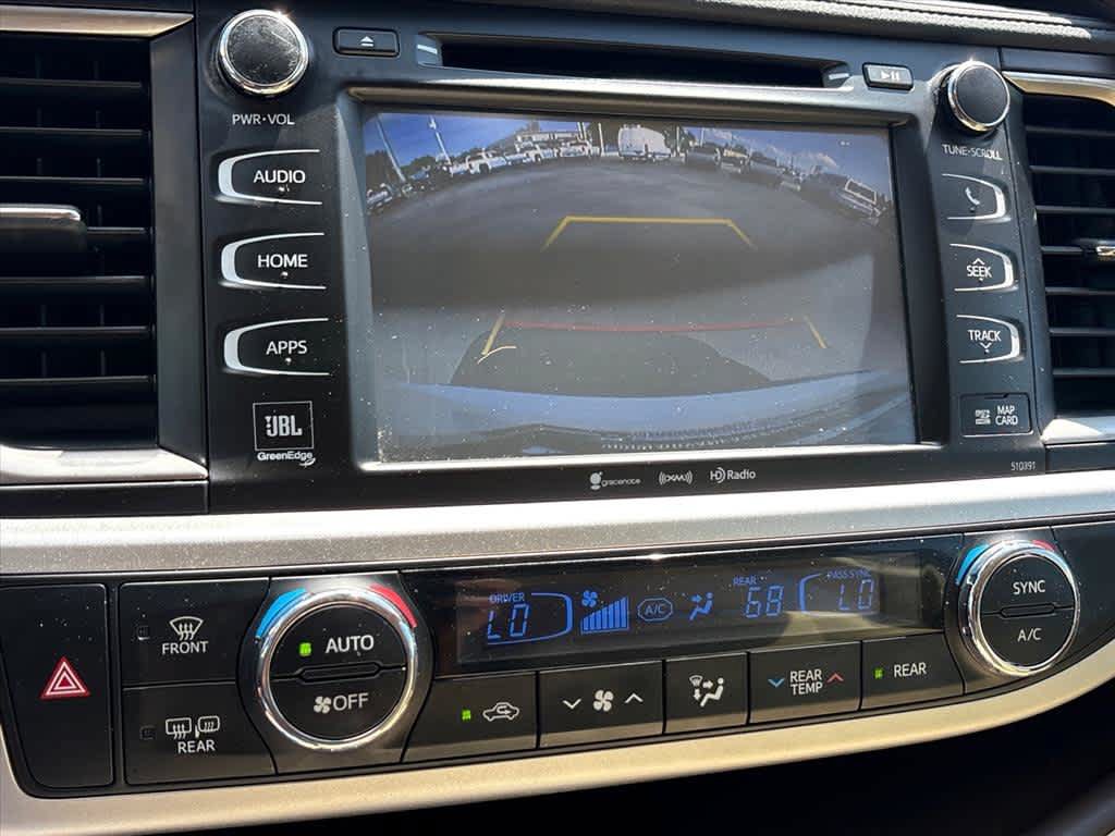 Used 2019 Toyota Highlander Limited AWD/4WD image 14