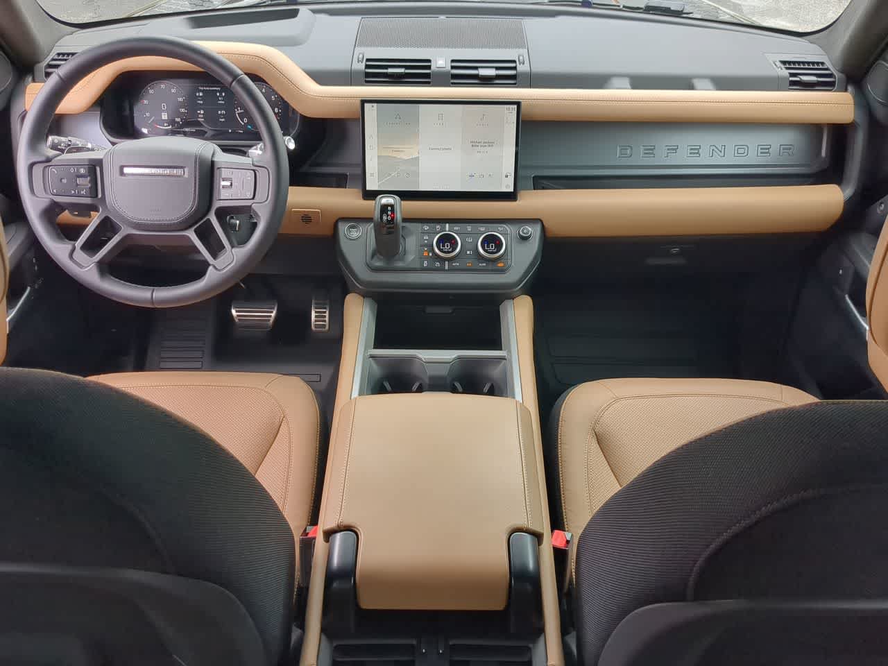 Certified 2025 Land Rover Defender 110 V8 AWD/4WD image 16