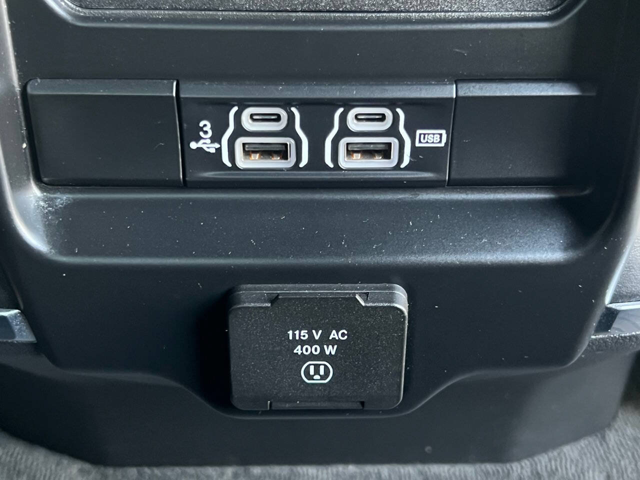 Used 2020 RAM 1500 Laramie w/ Sport Appearance Package AWD/4WD image 33