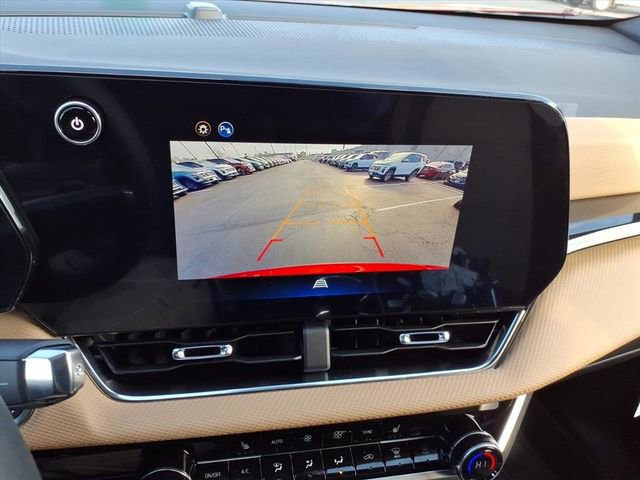 New 2026 Chevrolet Equinox ACTIV w/ LPO, Floor Liner Package image 14