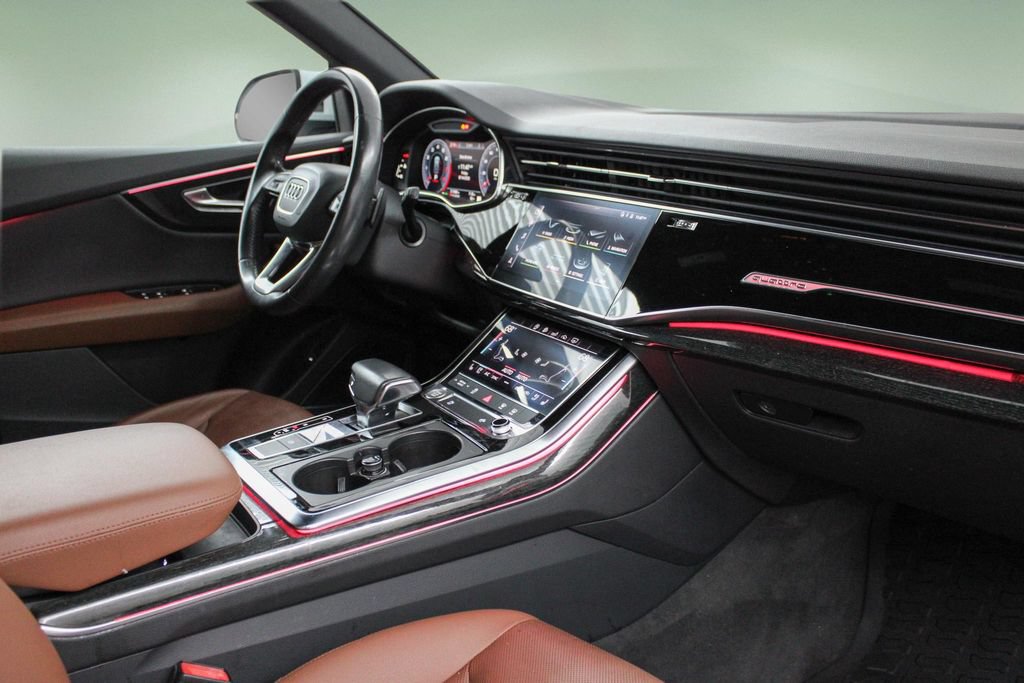 Used 2019 Audi Q8 Premium Plus w/ Premium Plus AWD/4WD image 21