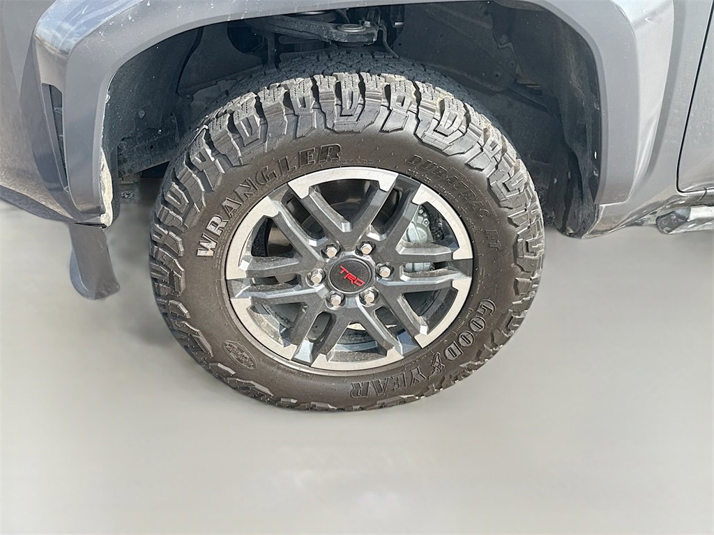 Used 2025 Toyota Tacoma SR5 image 29