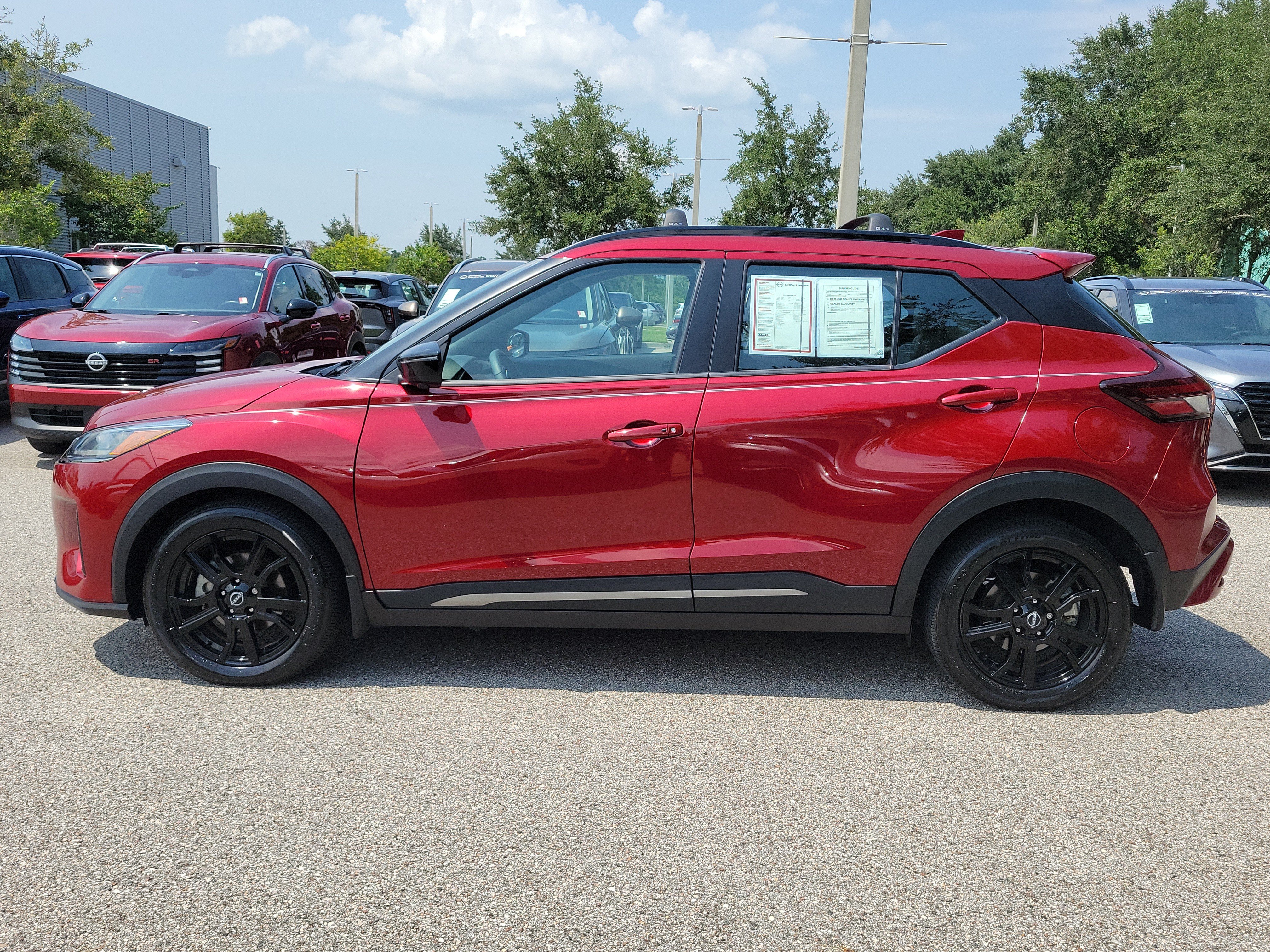 Certified 2024 Nissan Kicks SR w/ SR Premium Package FWD image 9