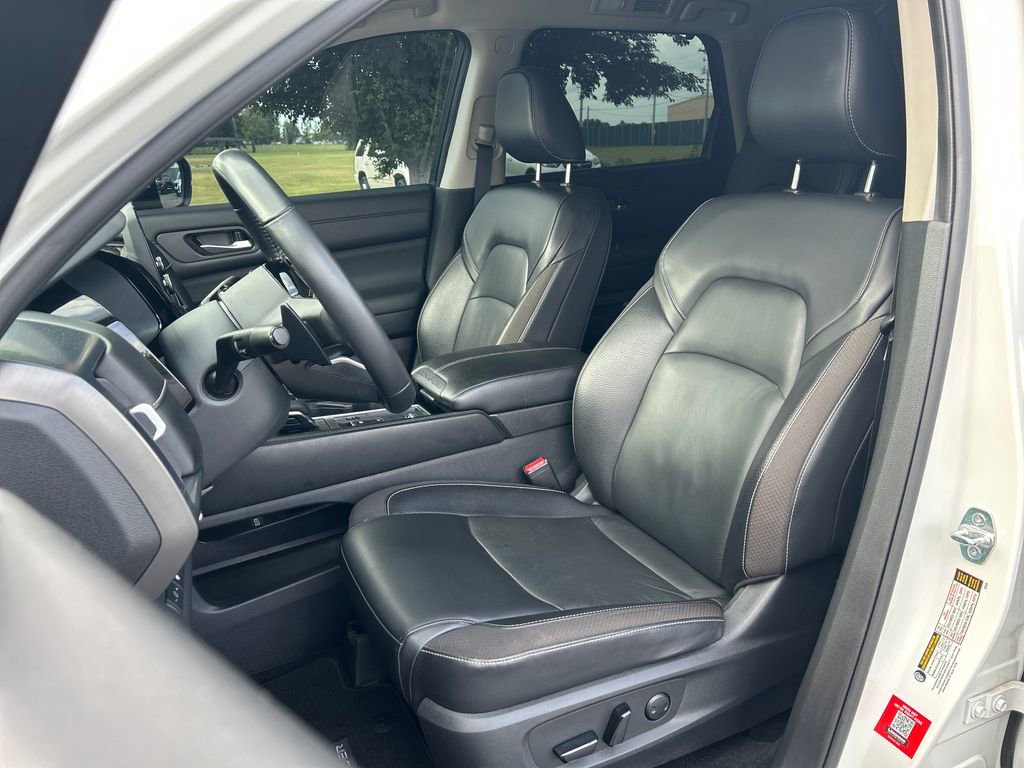 Used 2022 Nissan Pathfinder SL w/ SL Premium Package FWD image 14