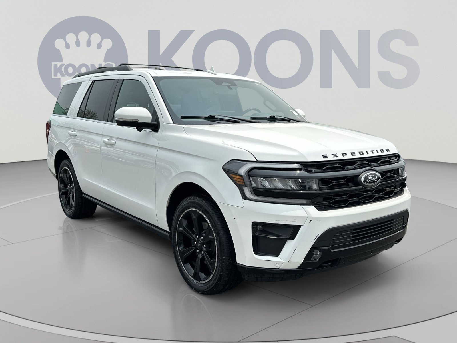 Used 2023 Ford Expedition Limited AWD/4WD image 2