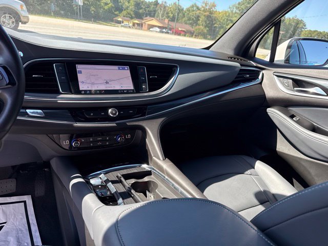 Used 2023 Buick Enclave Essence w/ Experience Buick Package AWD/4WD image 26