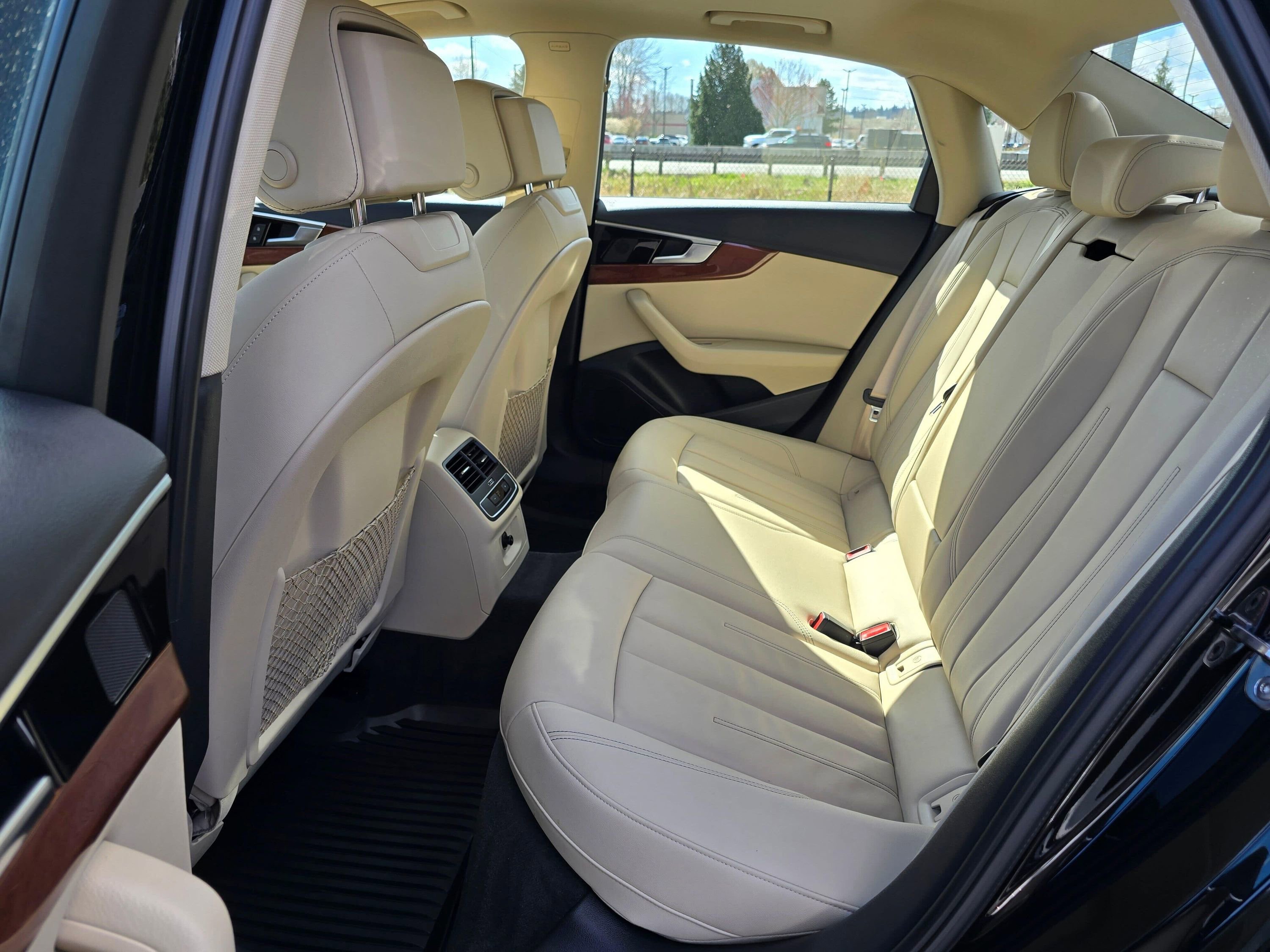 Used 2023 Audi A4 2.0T Premium w/ Convenience Package image 20