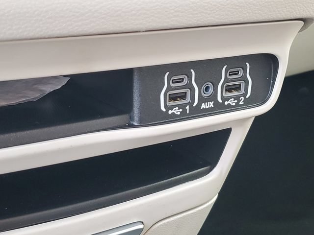 Used 2024 Chrysler Voyager LX FWD image 22