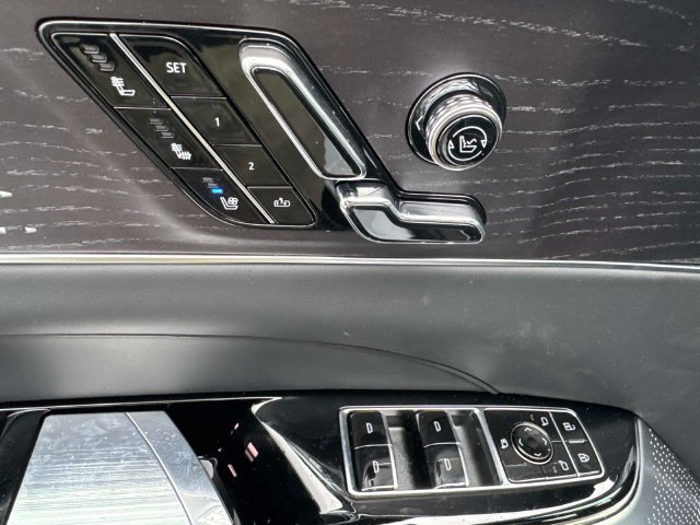 New 2026 Cadillac Lyriq V w/ LPO, Floor Liner Package AWD/4WD image 30