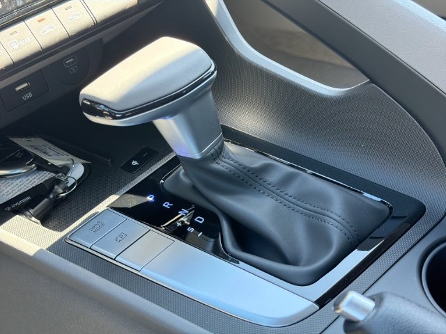 New 2026 Hyundai Elantra Sport FWD image 29