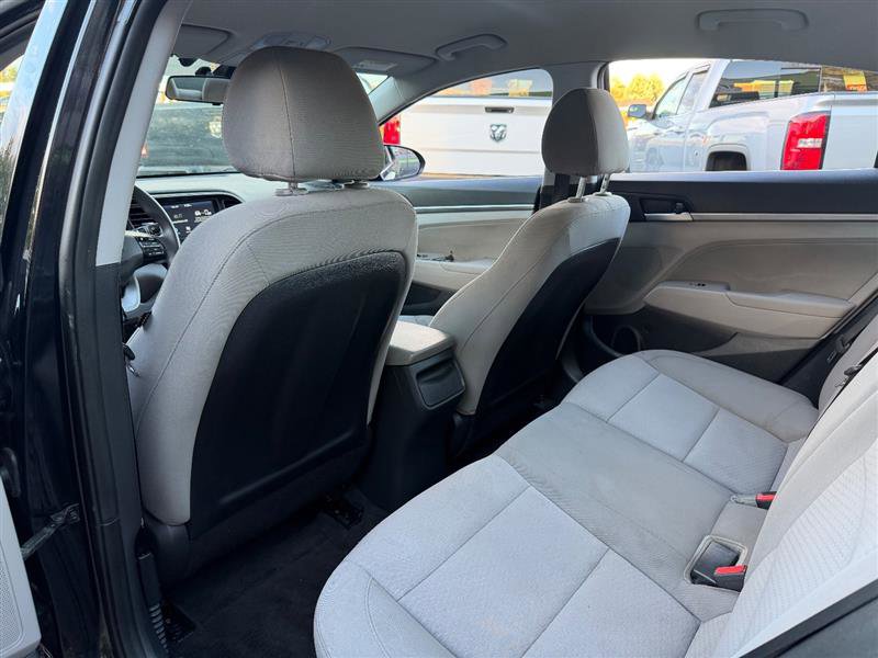 Used 2020 Hyundai Elantra SEL FWD image 19