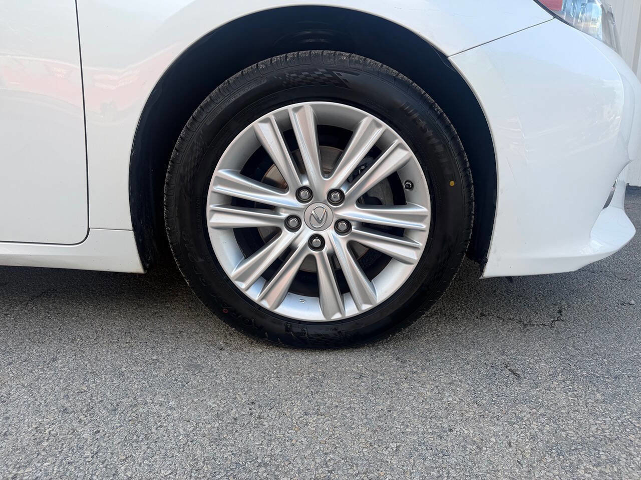 Used 2013 Lexus ES 350 FWD image 19