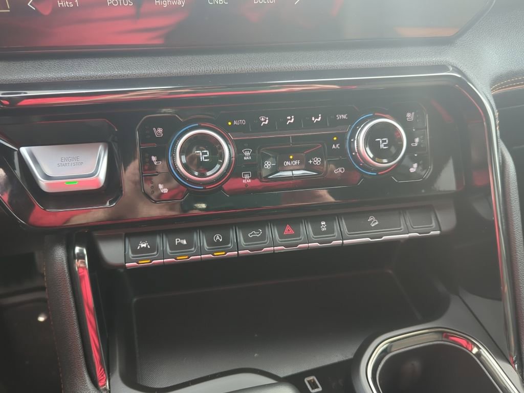 Used 2024 GMC Sierra 1500 AT4 w/ Technology Package image 50