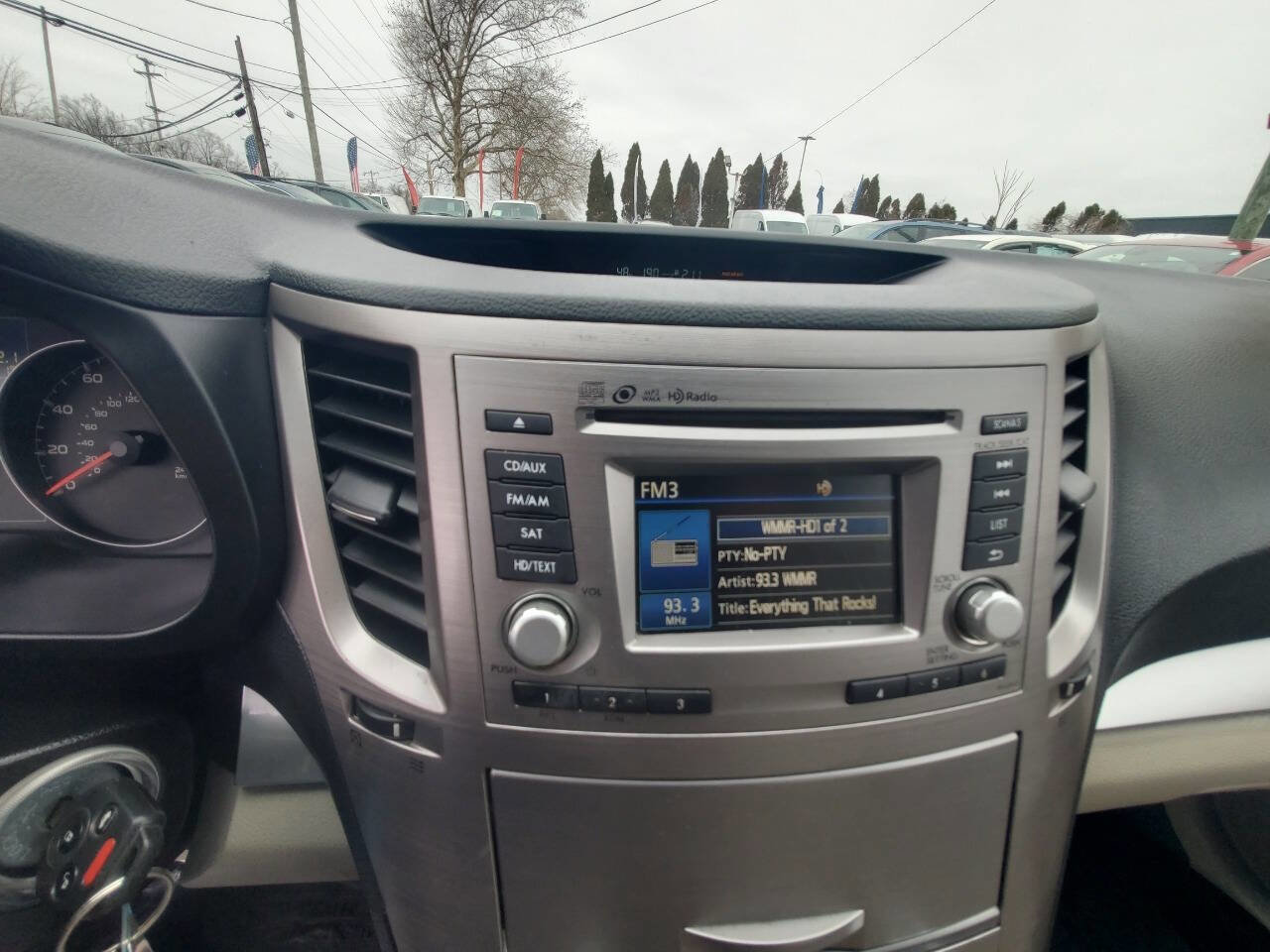 Used 2014 Subaru Outback 2.5i Premium AWD/4WD image 20