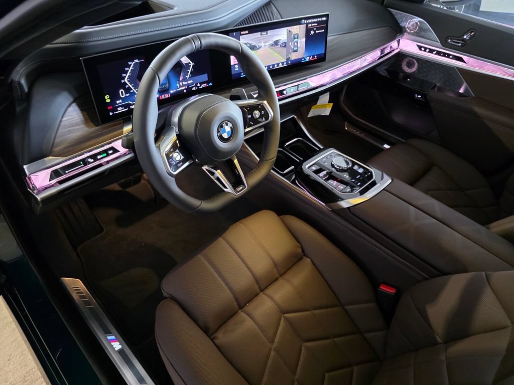 New 2026 BMW 760i xDrive w/ Premium Package AWD/4WD image 8