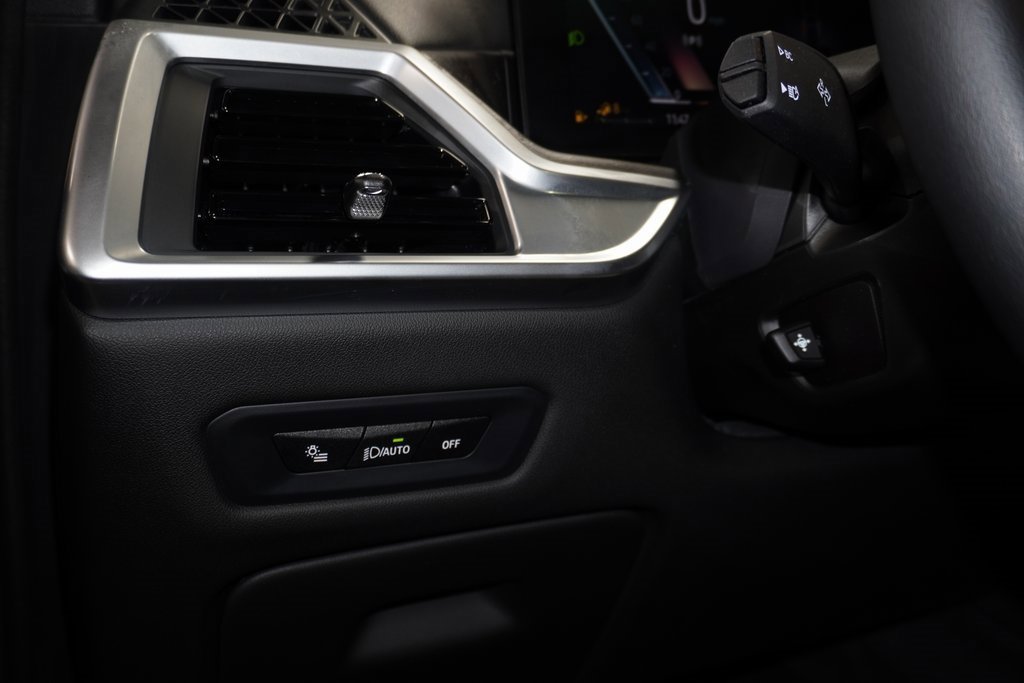 Certified 2024 BMW X5 xDrive50e w/ Premium Package image 23