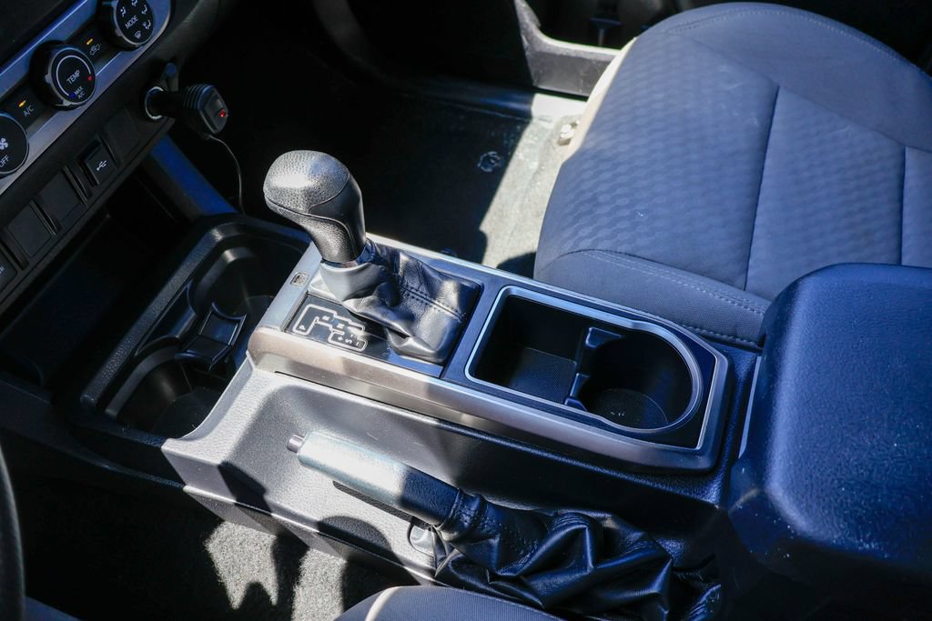 Used 2023 Toyota Tacoma SR5 RWD image 17